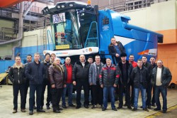 Сельхозтоваропроизводители Самарской области  посетили Чебоксарский завод промышленных тракторов