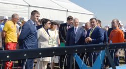 Премьер-министр Башкортостана и пахари из зарубежья ознакомились с новинками техники АГРОМАШ